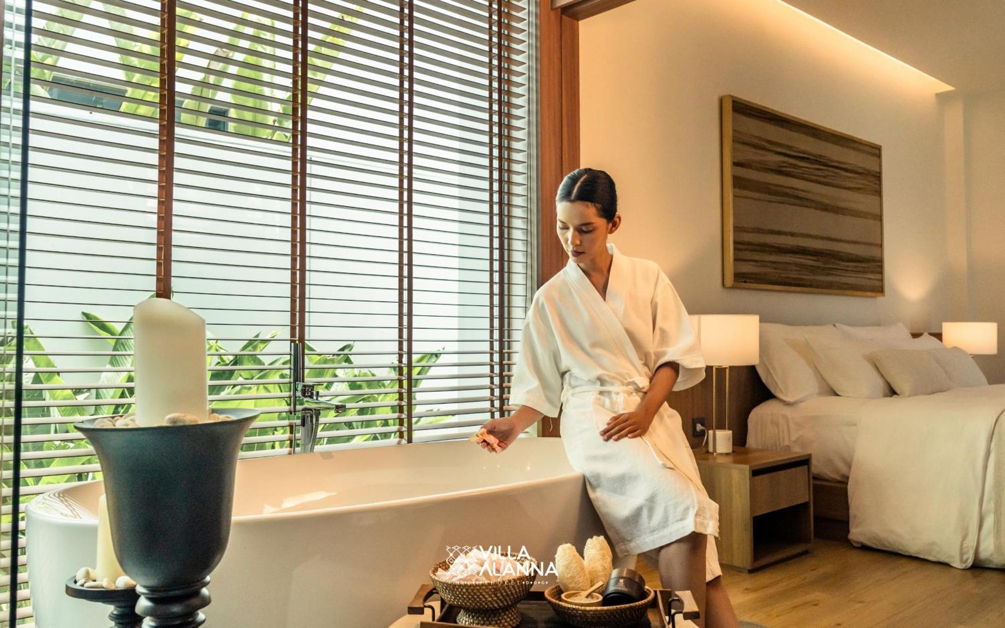 Villa Alanna Phuket Банг Тао Бийч Екстериор снимка