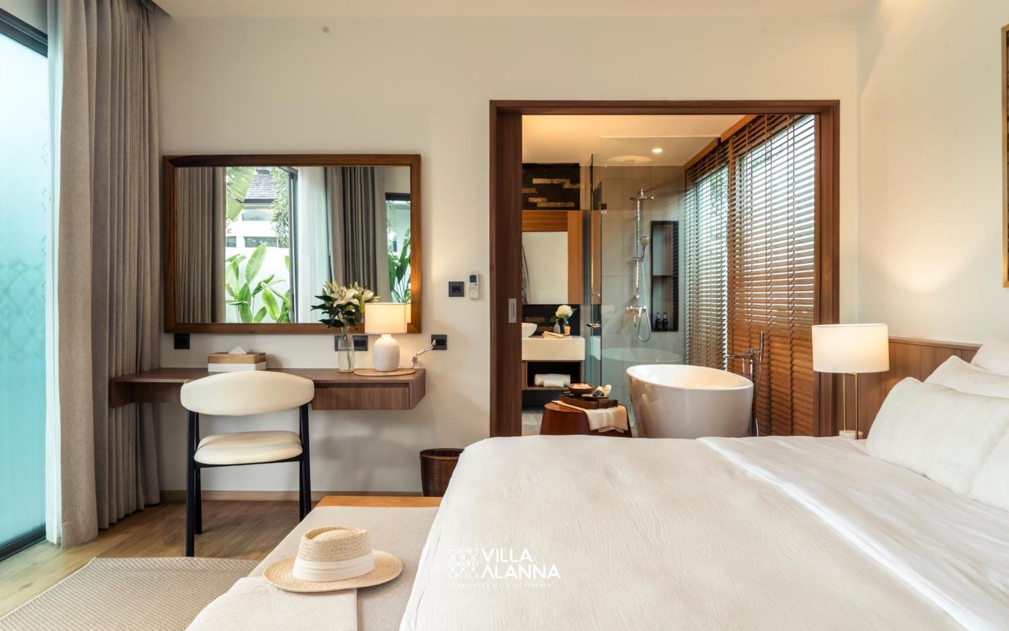 Villa Alanna Phuket Банг Тао Бийч Екстериор снимка
